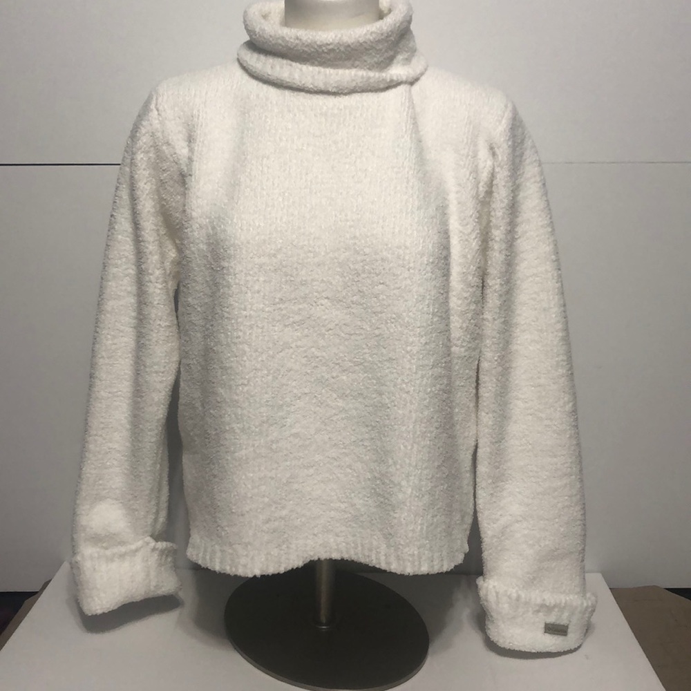 Columbia fleece white turtleneck style sweater